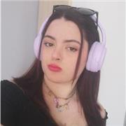 Diplomata in arte, sono disponibile ad insegnare ai ragazzi di medie, elementari e superiori